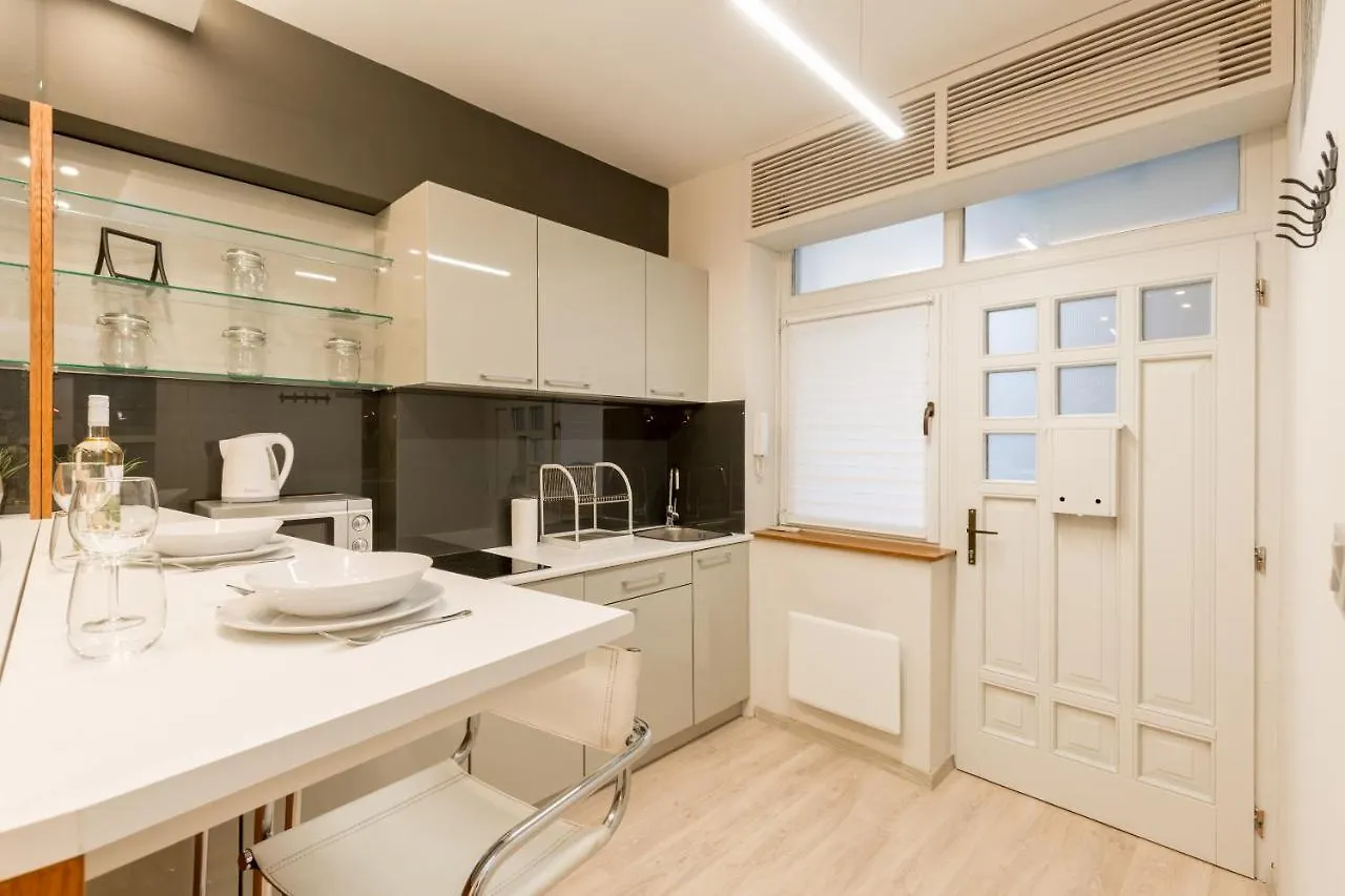 Retro Budapest Dream Suite Near The Danube 0*,  Ungheria