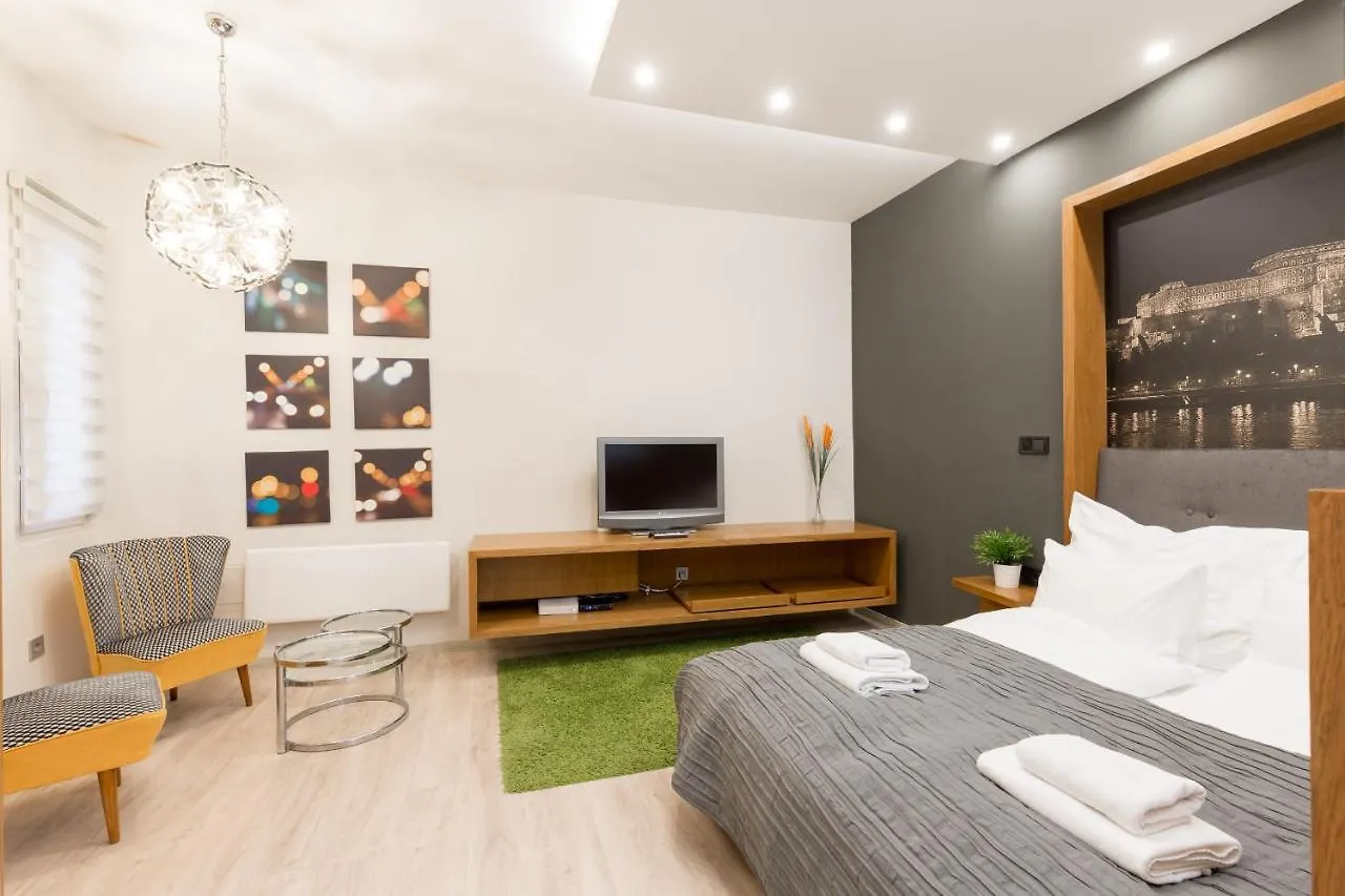 Retro Budapest Dream Suite Near The Danube Apartament